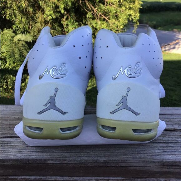 Air Jordan White Melo 5.5 311862-101 Size In Youth 7 Size Women 8.5 - Picture 5 of 13